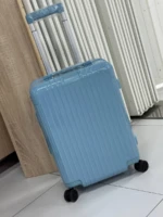 Мужской чемодан Rimowa голубого цвета, артикул 346965