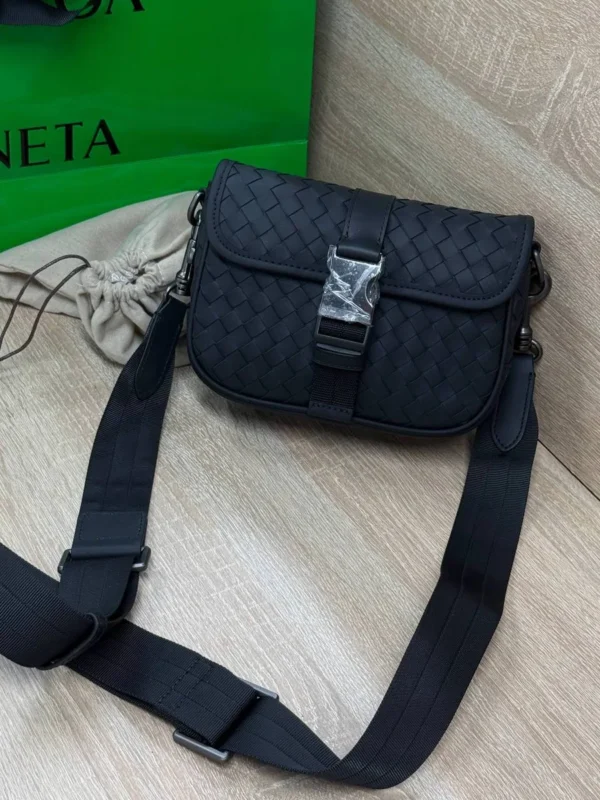 Сумка мессенджер BOTTEGA VENETA