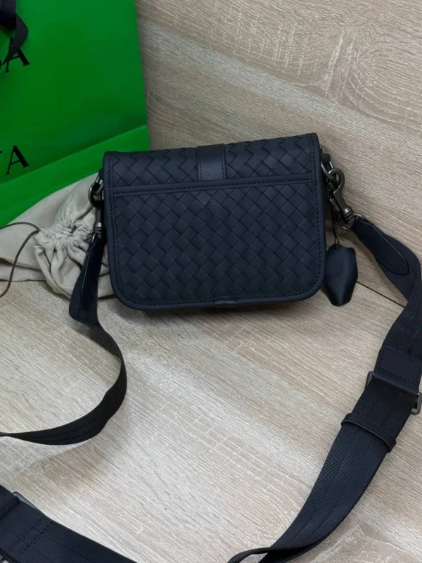 Сумка мессенджер BOTTEGA VENETA — фото 2