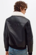 Женская дубленка Chanel чёрного цвета, артикул 347443 — фото 5