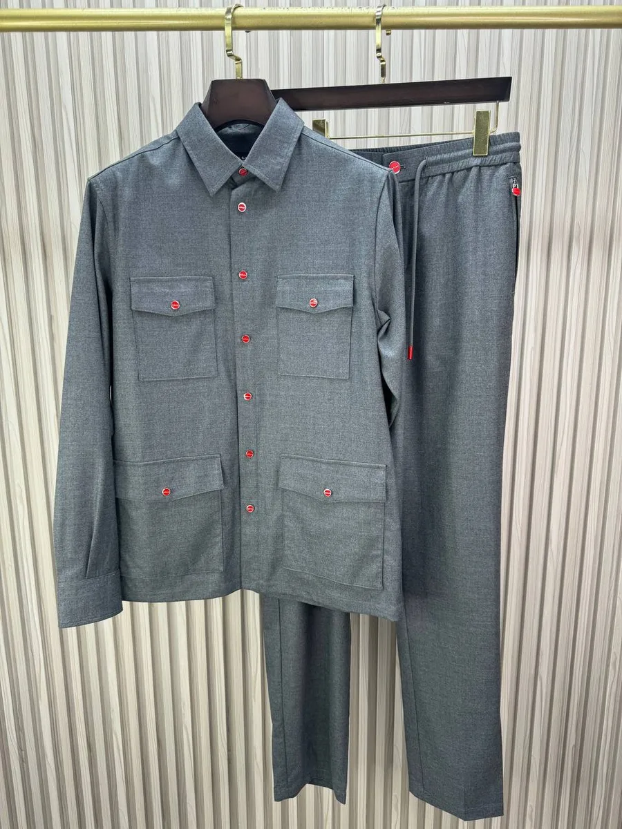 347534_1 Мужской костюм Kiton серого цвета, артикул 347534