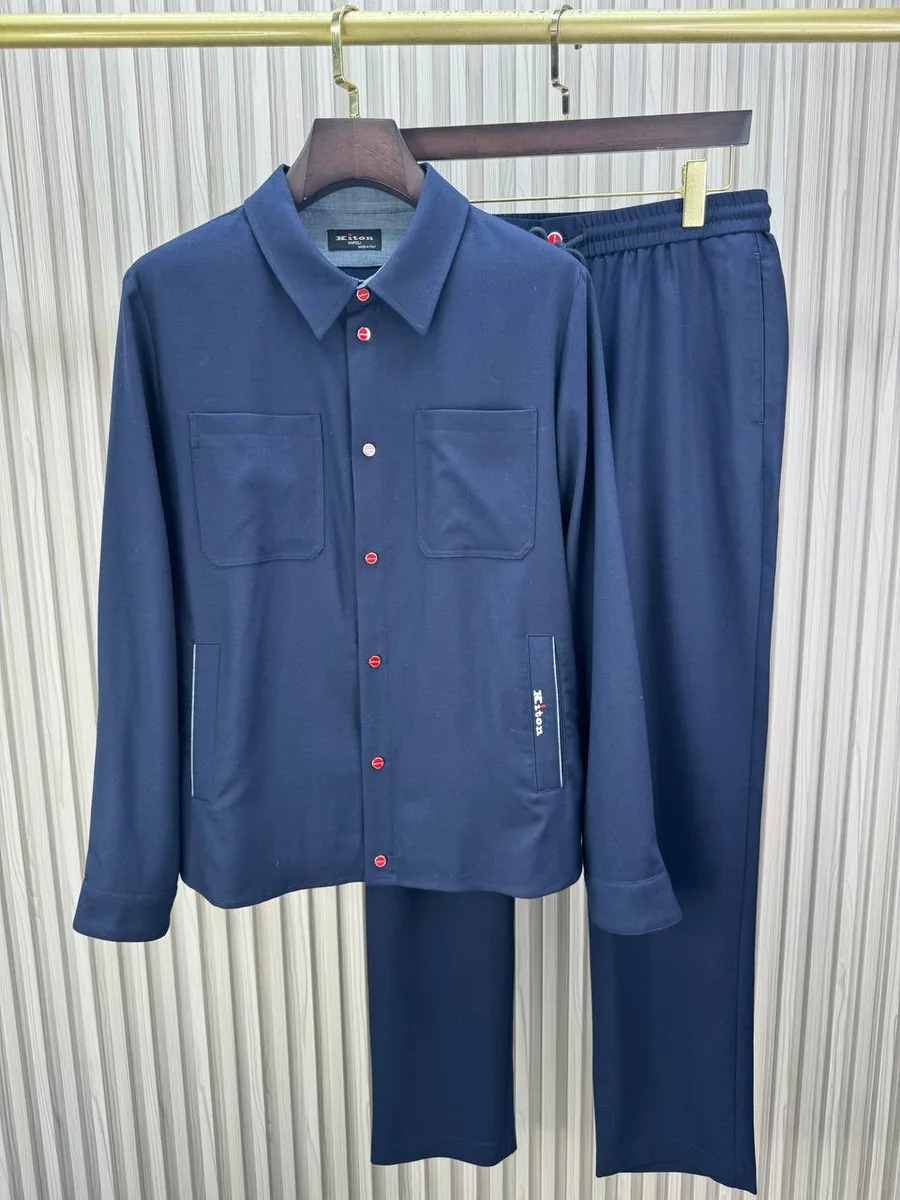 347542_1 Мужской костюм Kiton тёмно-синего цвета, артикул 347542