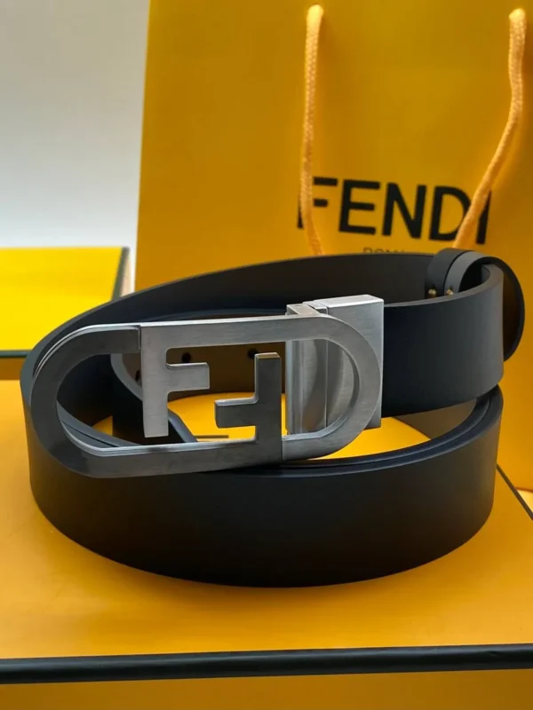 Ремень FENDI