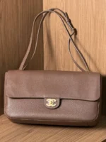 Женская сумка Chanel коричневого цвета, артикул 347713