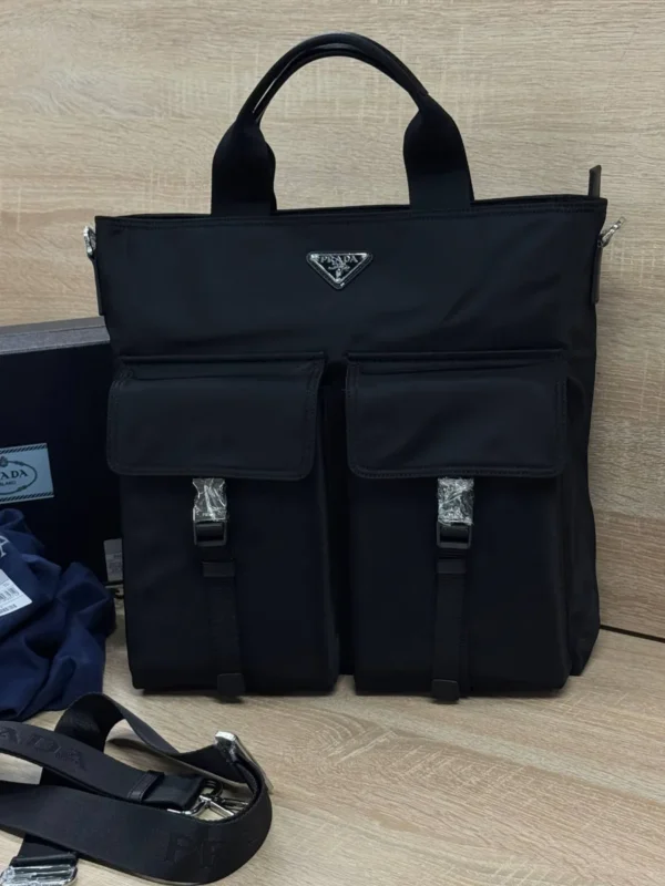 Портфель PRADA