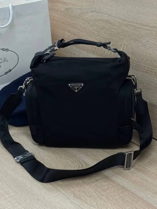 Сумка мессенджер PRADA