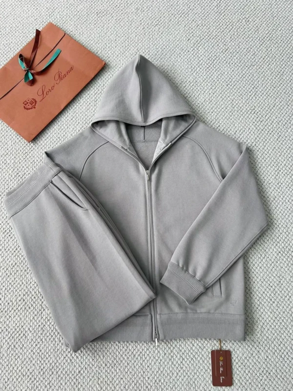 Спортивный костюм LORO PIANA