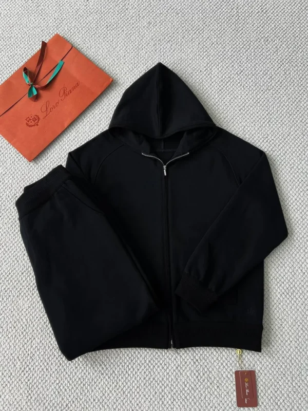 Спортивный костюм LORO PIANA