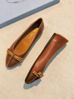 Женские балетки Prada коричневого цвета, артикул 348166 — фото 3