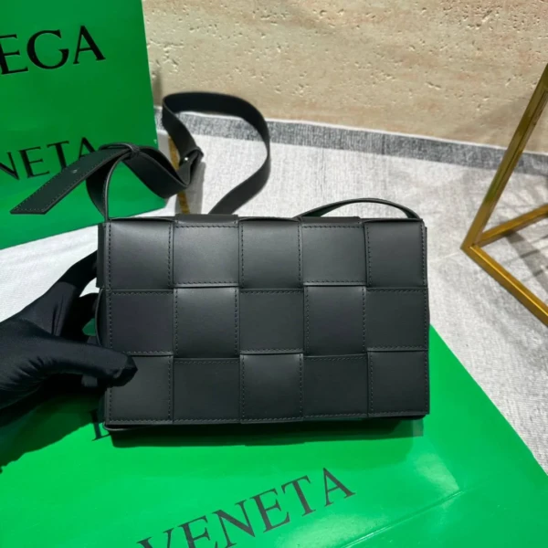 Сумка мессенджер BOTTEGA VENETA — фото 2