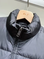 Мужская безрукавка Prada чёрного цвета, артикул 349205 — фото 3