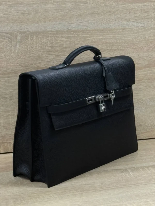 Портфель HERMES