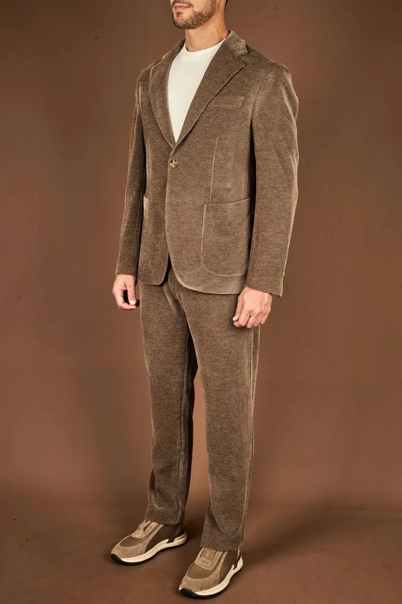 349163_1 Мужской костюм Brunello Cucinelli коричневого цвета, артикул 349163
