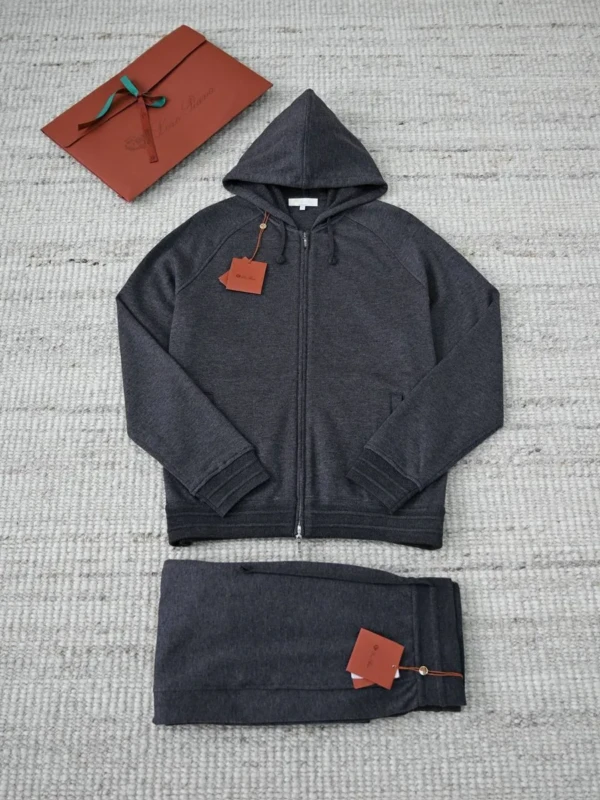 Мужской спортивный костюм Loro Piana серого цвета, артикул 349173